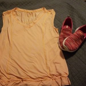Size 12 Lululemon top